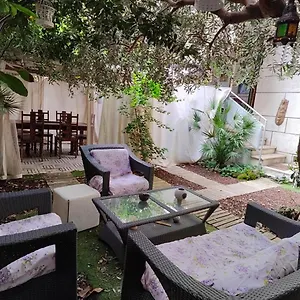 https://home-garden-rome.it-romehotels.com